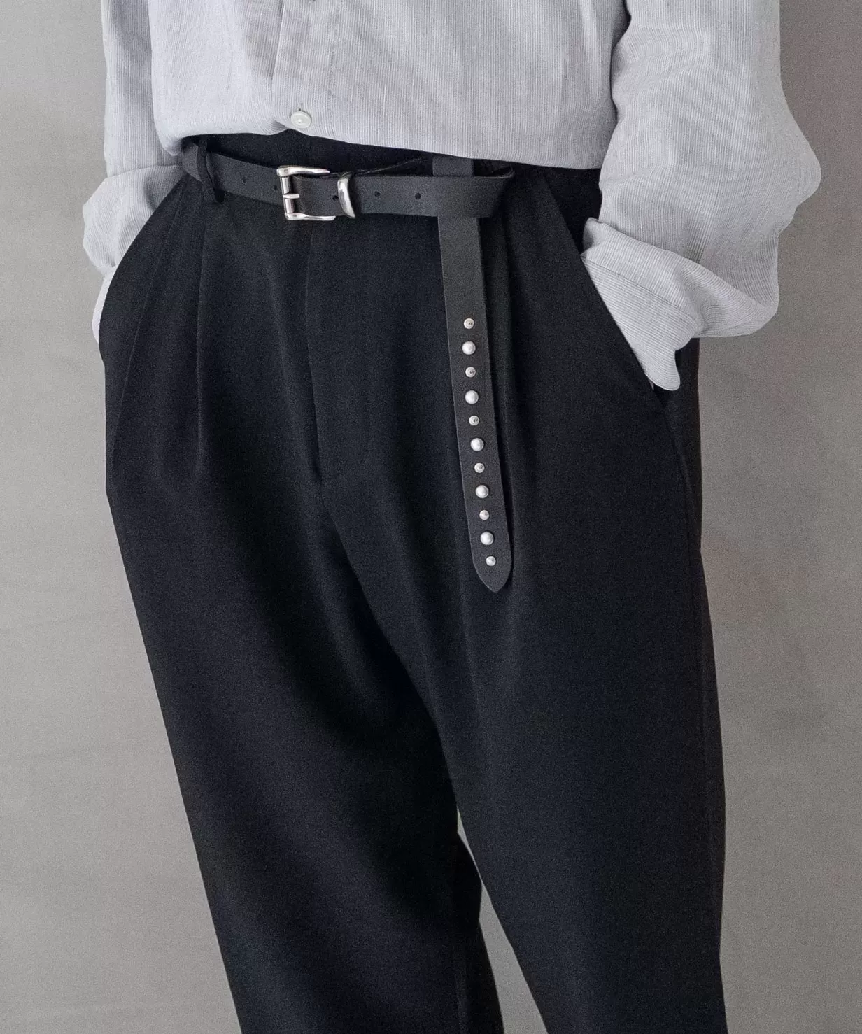 スタッズロングベルト